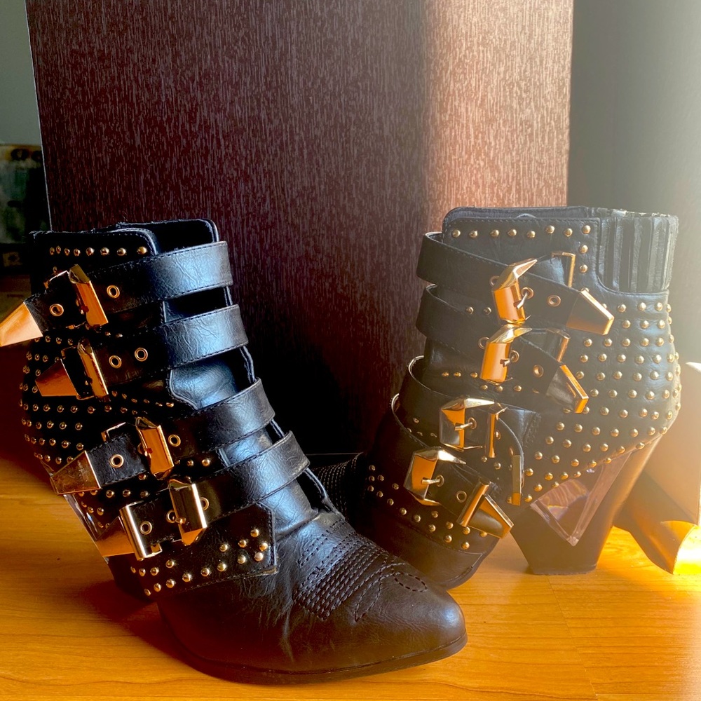 Privileged Black Buckle Up Booties